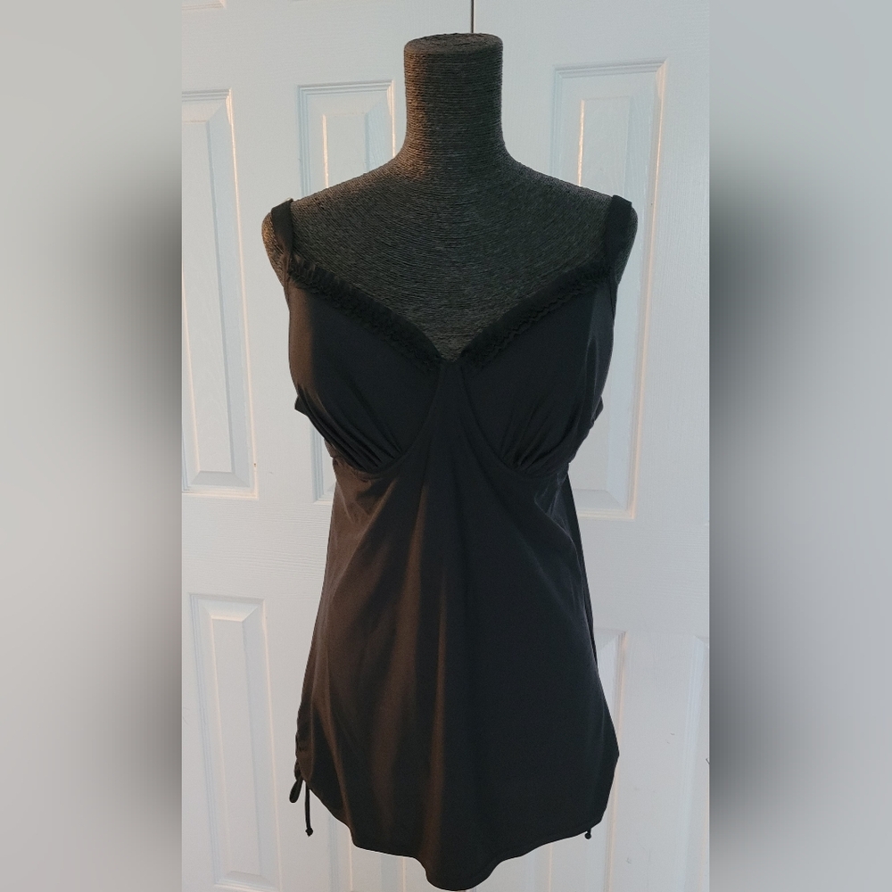 Smart & Sexy Swim Black women's size 42DD swim top